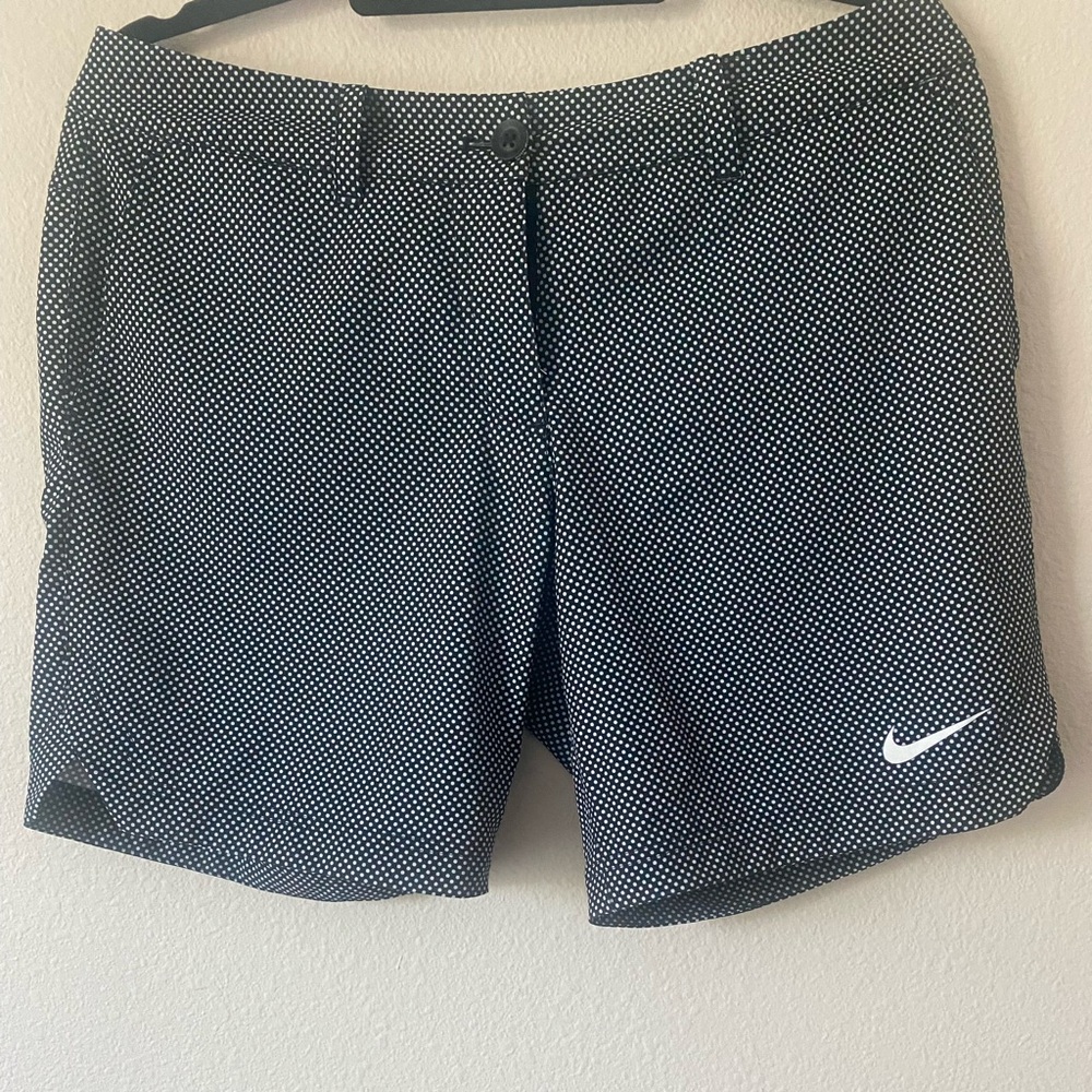 Nike Golf Tour Performance Dri Fit  Women’s White&Black Polka Dots Shorts Size 8
